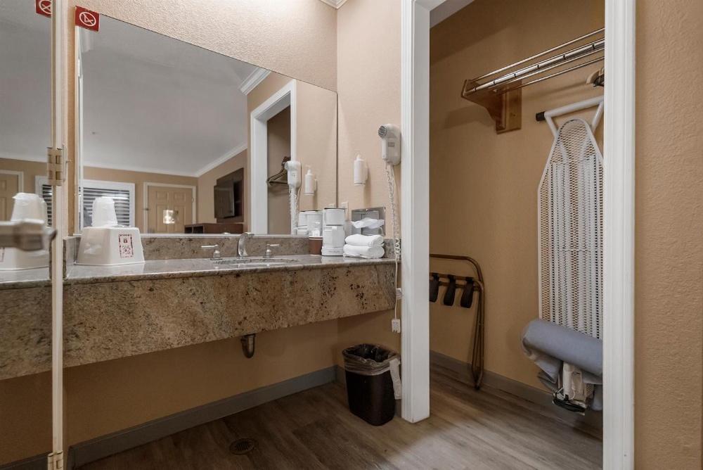 Country Inn Sonora
