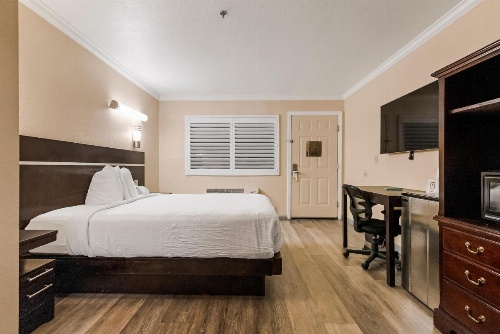 Country Inn Sonora image 46
